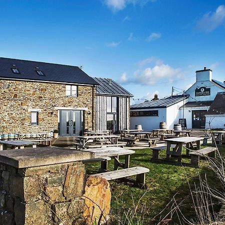 Victoria Inn Brewhouse B&B Roch Exteriör bild
